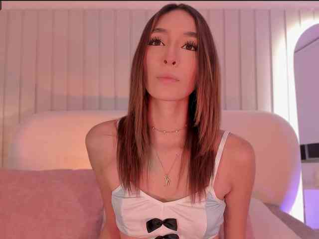 Megan-Holly webcam