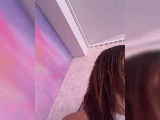 Megan-Holly webcam
