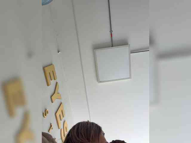 Megan-Holly webcam