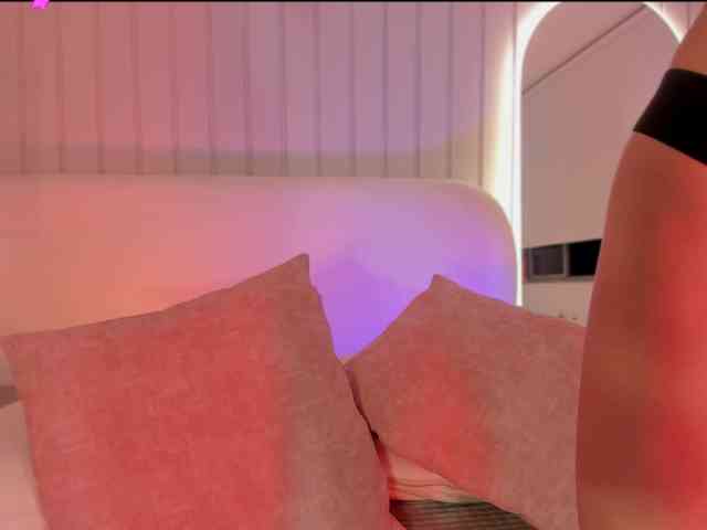 Megan-Holly webcam