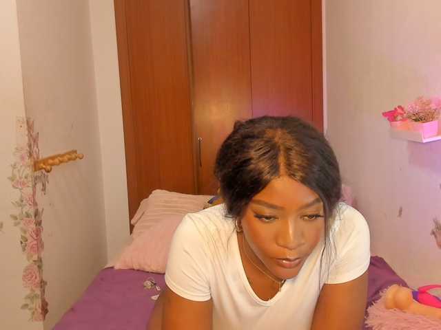 -viioolleettaa- live cam on BongaCams