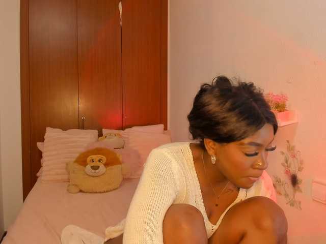 -viioolleettaa- live cam on UnifiedCams