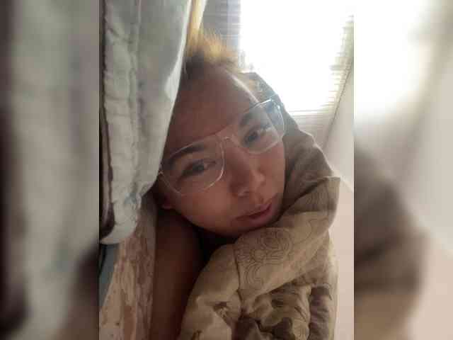 LynnMonica webcam