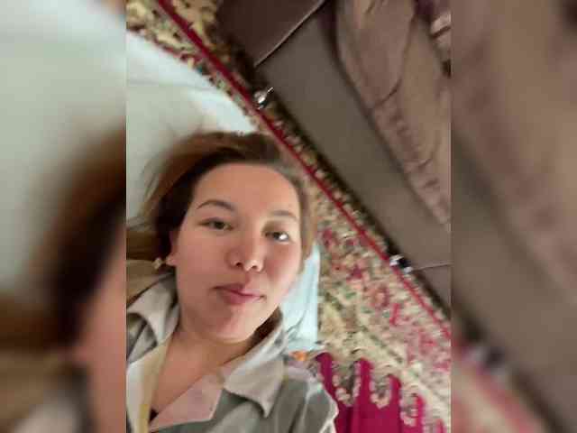 LynnMonica webcam