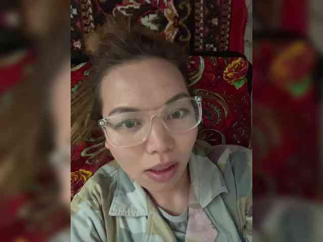 LynnMonica webcam