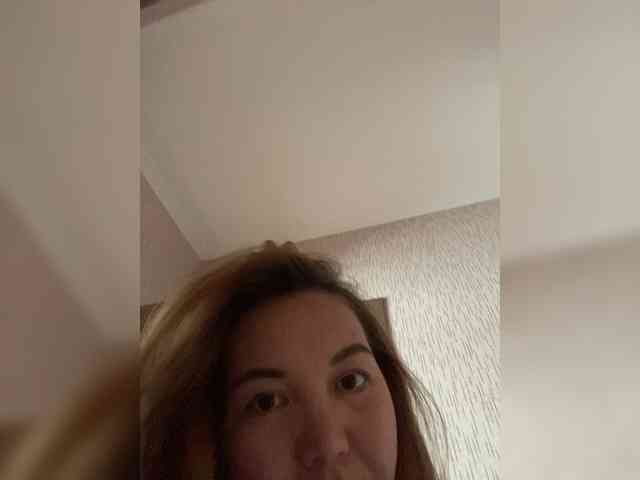 LynnMonica webcam