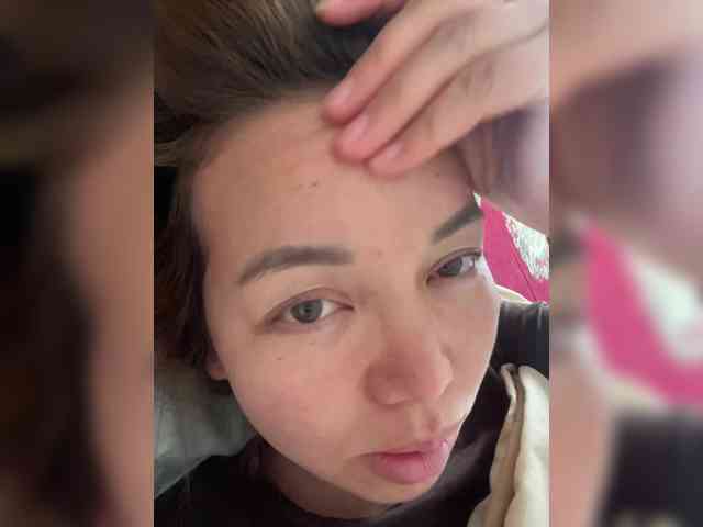 LynnMonica webcam