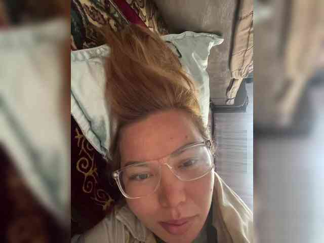 LynnMonica webcam