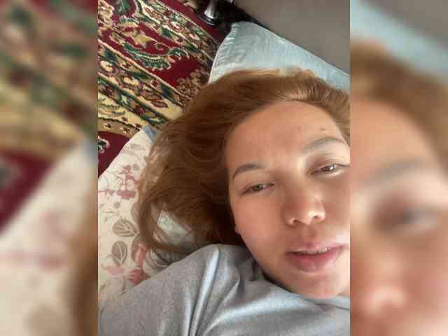 LynnMonica webcam