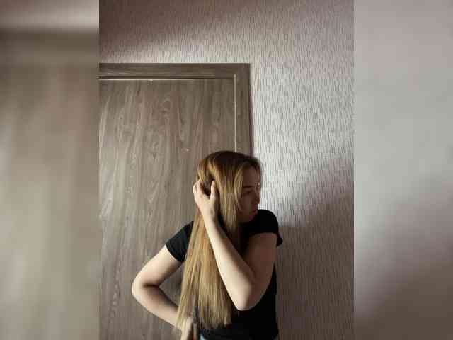 LynnMonica webcam