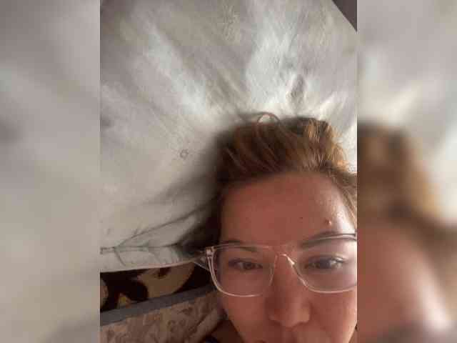 LynnMonica webcam