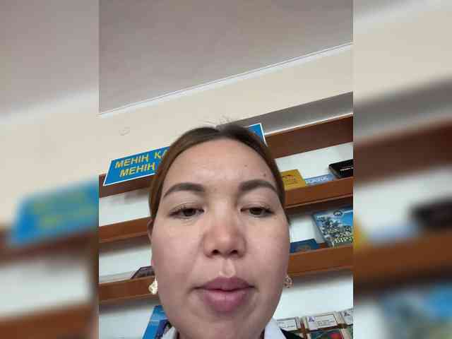 LynnMonica webcam