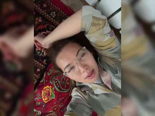 LynnMonica webcam