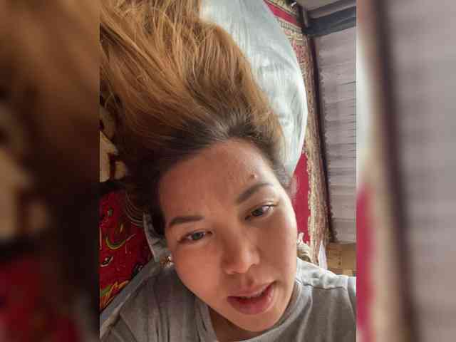 LynnMonica webcam