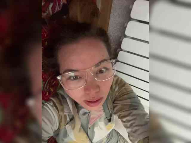 LynnMonica webcam