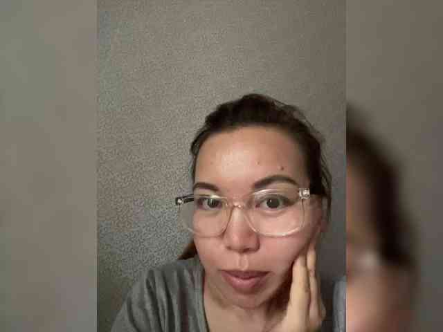 LynnMonica webcam
