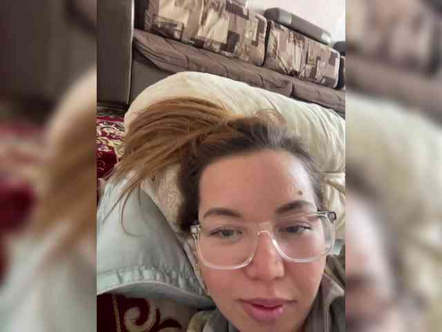 LynnMonica webcam