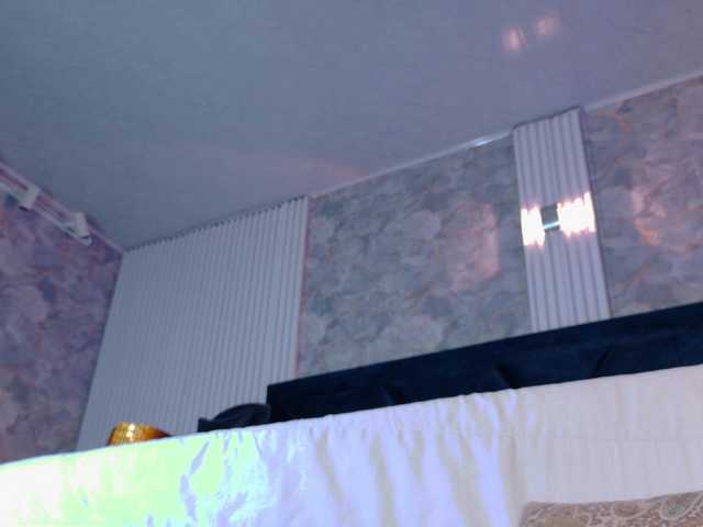 MollyyCruz live cam on BongaCams