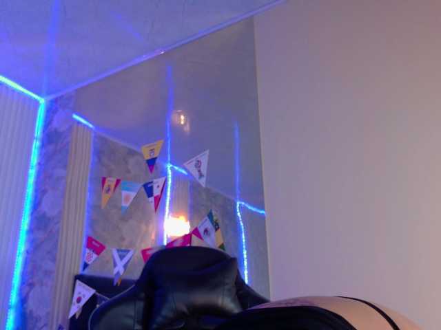 MollyyCruz live cam on BongaCams