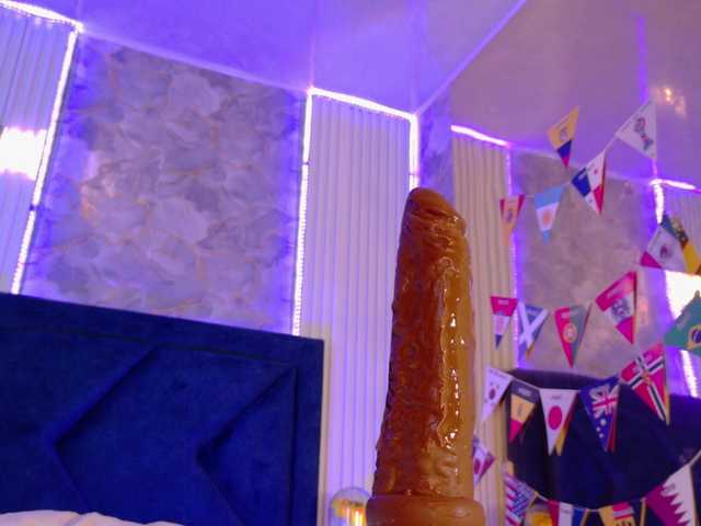 MollyyCruz live cam on BongaCams