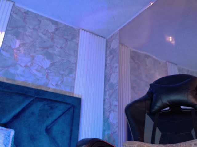 MollyyCruz live cam preview