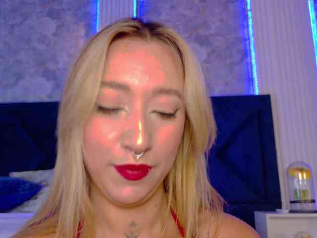 MollyyCruz Live Webcam on BongaCams