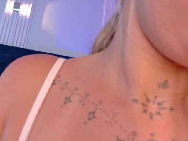 MollyyCruz webcam