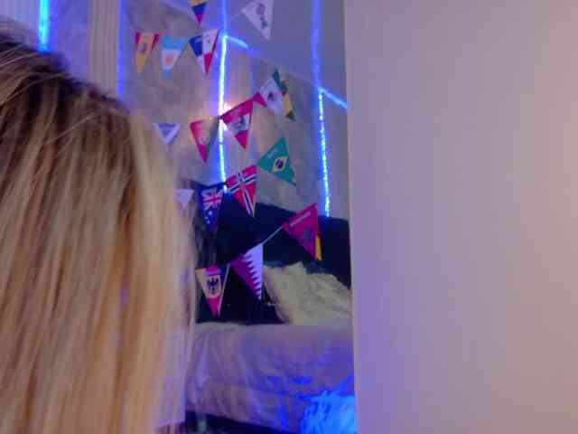 MollyyCruz webcam