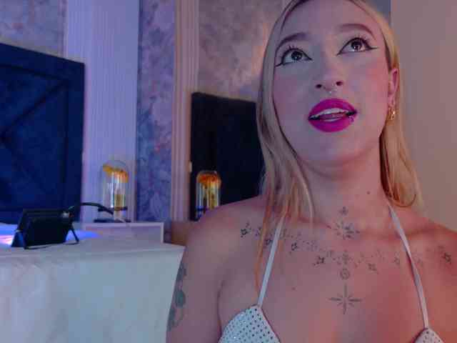 MollyyCruz webcam