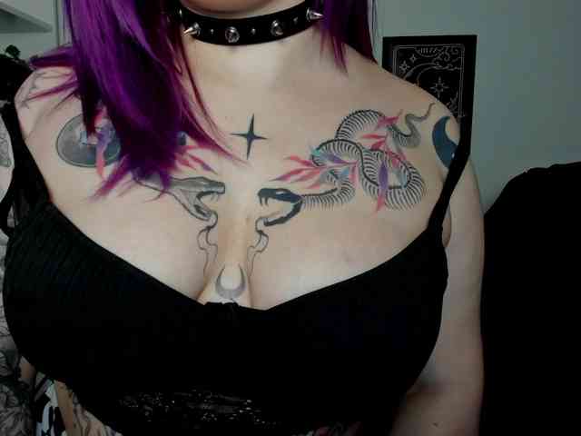 Model: 98GabbieSEXY