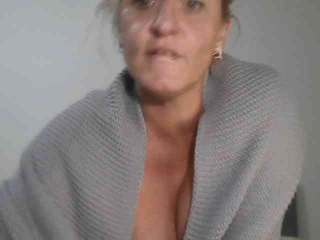 Sandyforyou webcam