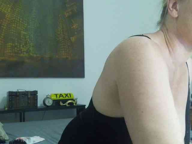 Sandyforyou webcam