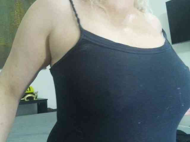 Sandyforyou webcam