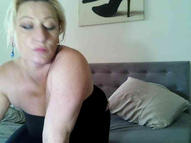 Sandyforyou webcam