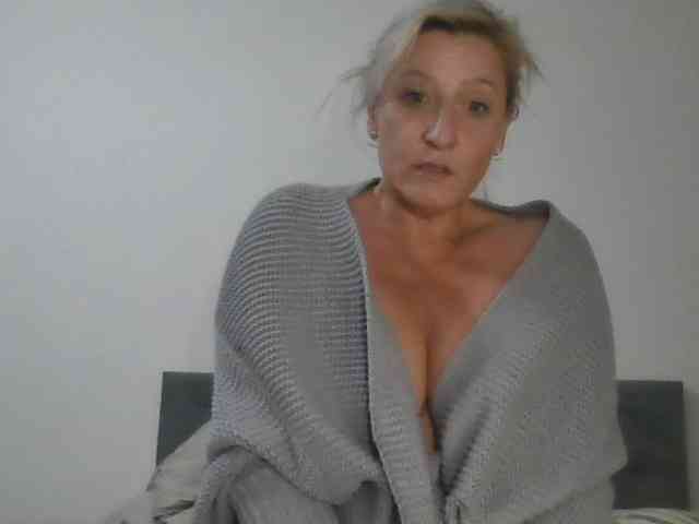 Sandyforyou webcam
