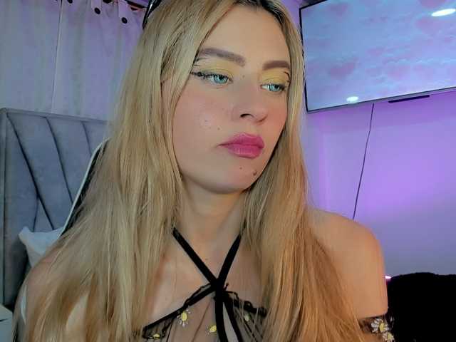 Sabrinaolsons live cam on BongaCams
