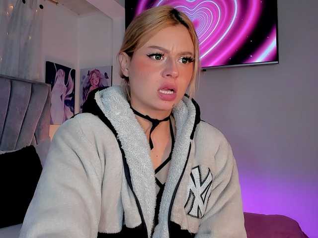 Sabrinaolsons live cam on BongaCams