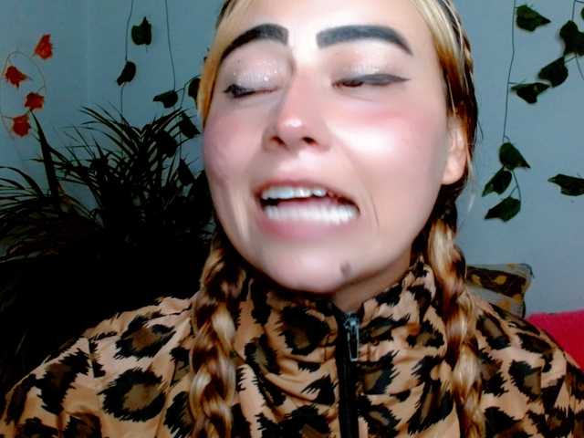 Sabrinaolsons's BongaCams show and profile