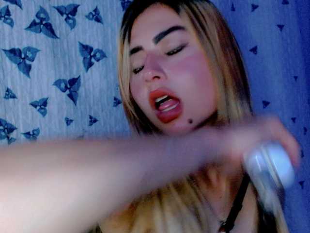 Sabrinaolsons live cam on BongaCams