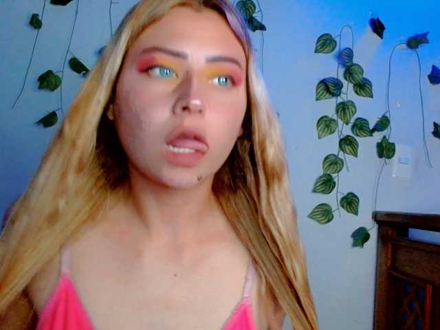 Sabrinaolsons live stream preview