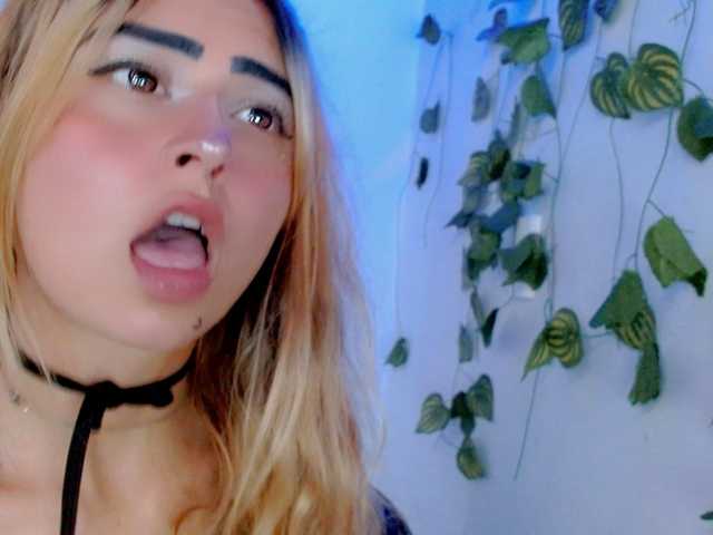 Sabrinaolsons live cam on BongaCams