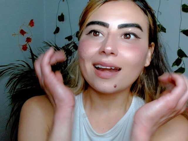 Sabrinaolsons's BongaCams show and profile