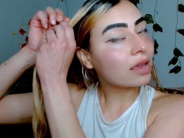 Sabrinaolsons's BongaCams show and profile