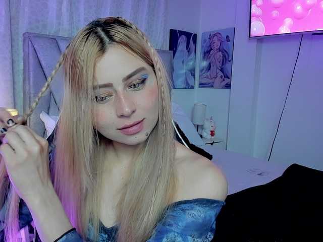 Sabrinaolsons live cam