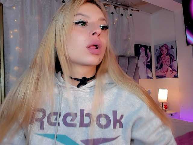 Sabrinaolsons live cam on BongaCams