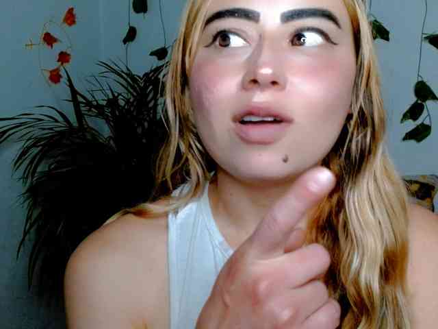 Sabrinaolsons webcam