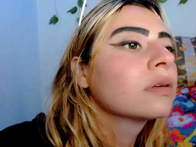 Sabrinaolsons webcam