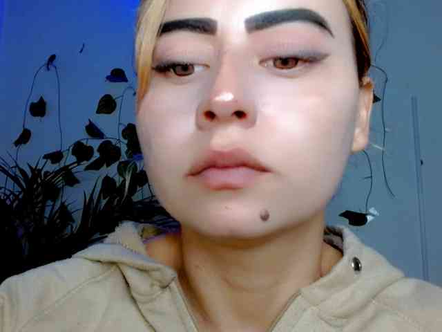 Sabrinaolsons webcam