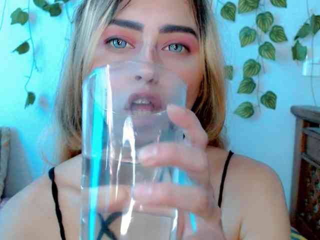 Sabrinaolsons webcam