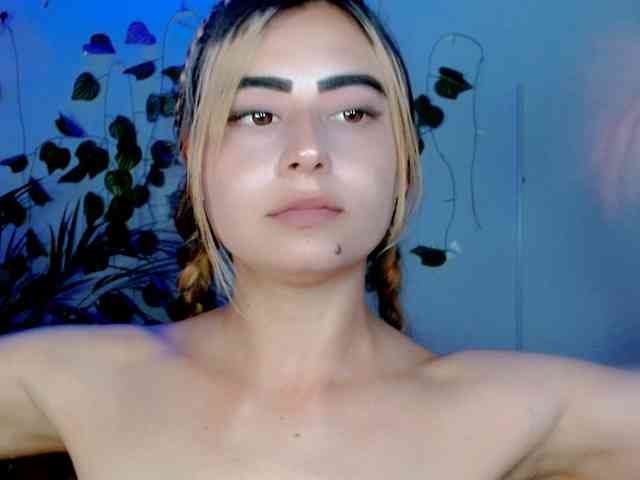 Sabrinaolsons webcam